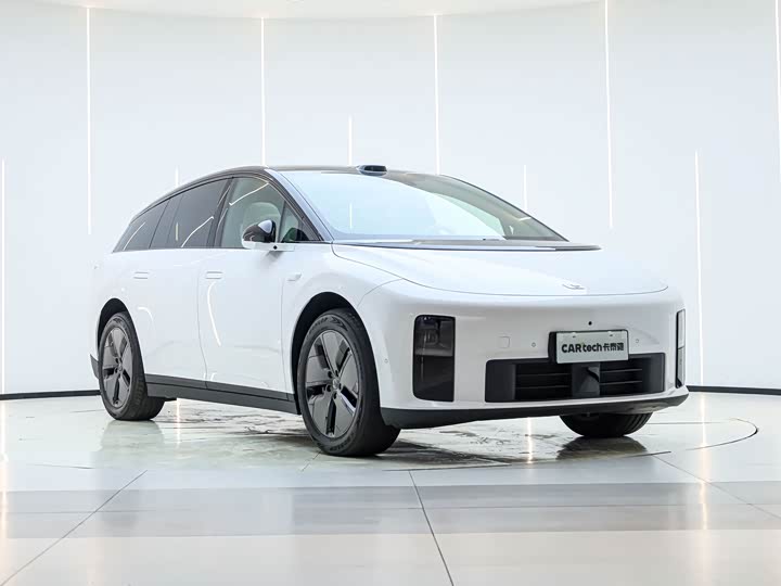 Фото 8 - LiXiang i6