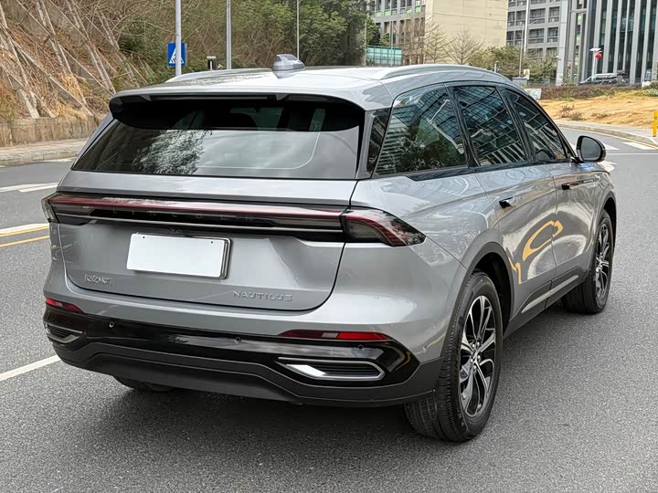 Фото 4 - Lincoln Nautilus