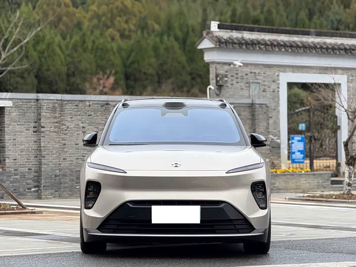 Фото 4 - Nio ES8