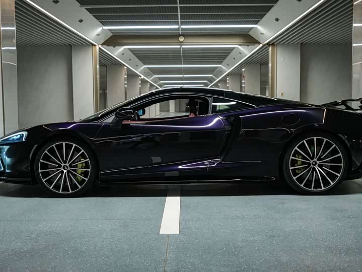 Фото 6 - McLaren GT