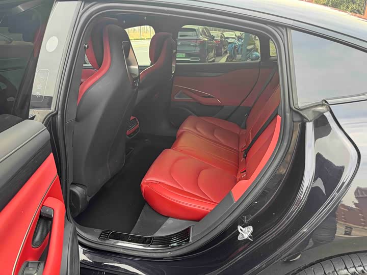 Фото 5 - Xiaomi SU7