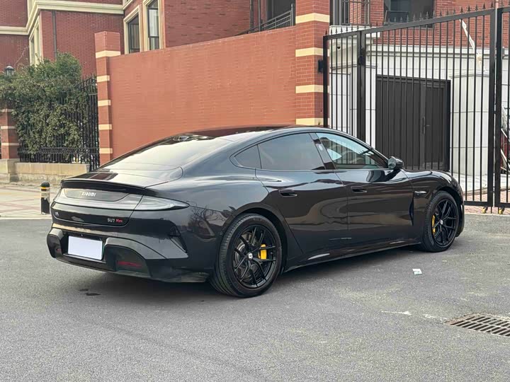 Фото 7 - Xiaomi SU7