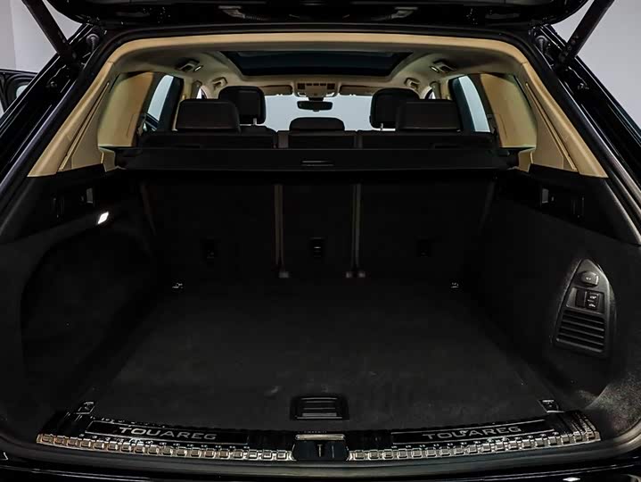 Photo 6 - Volkswagen Touareg