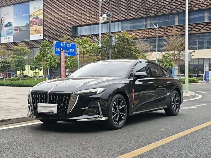 Фото 1 - Hongqi H6