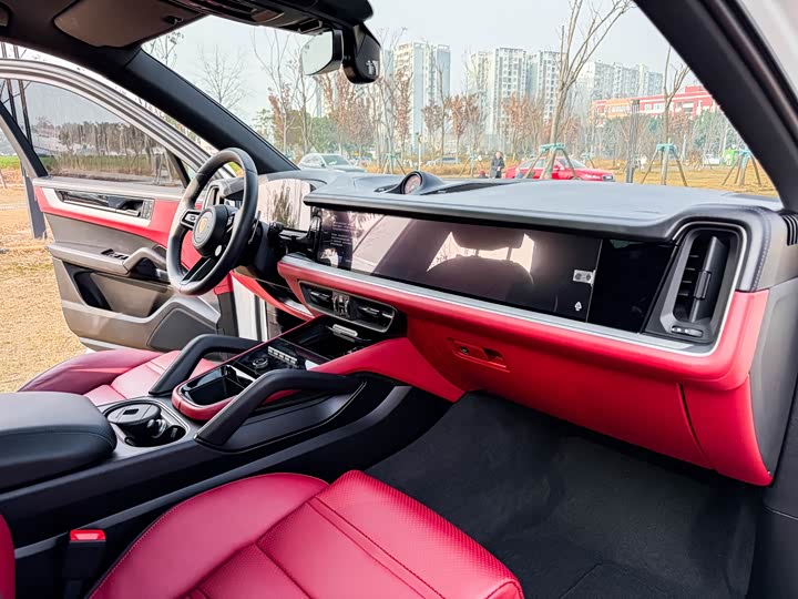 Фото 5 - Porsche Cayenne