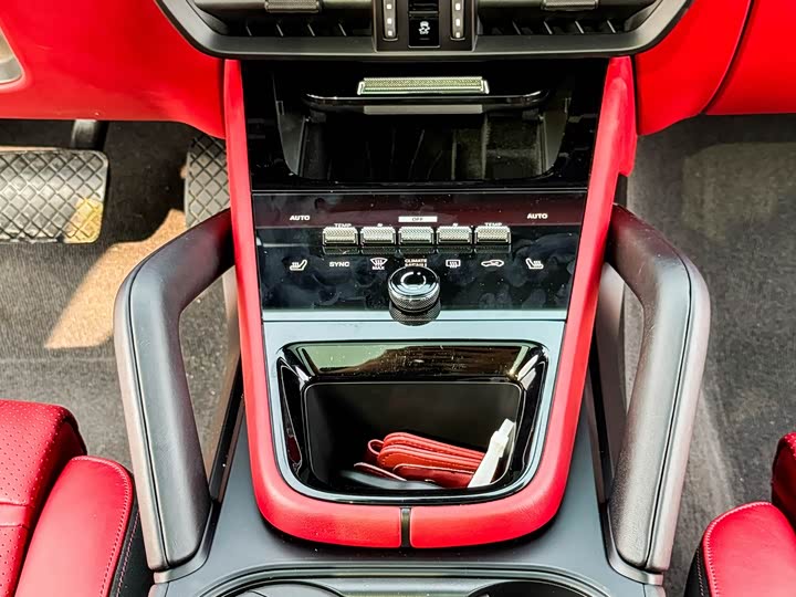 Фото 9 - Porsche Cayenne