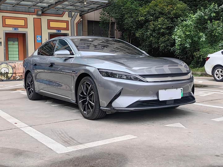 Фото 3 - BYD Han