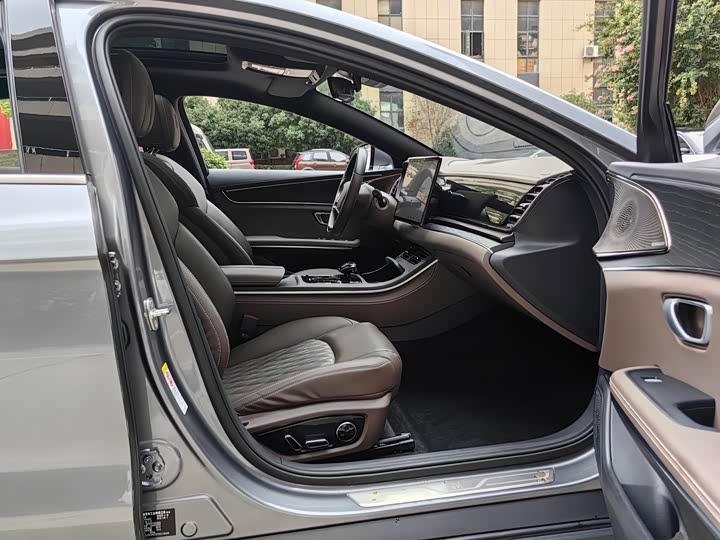 Фото 7 - BYD Han