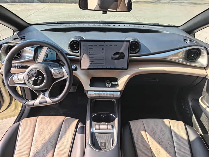 Фото 9 - BYD Dolphin