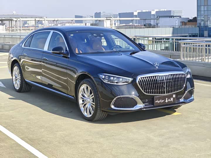Фото 3 - Mercedes-Benz Maybach S-Class