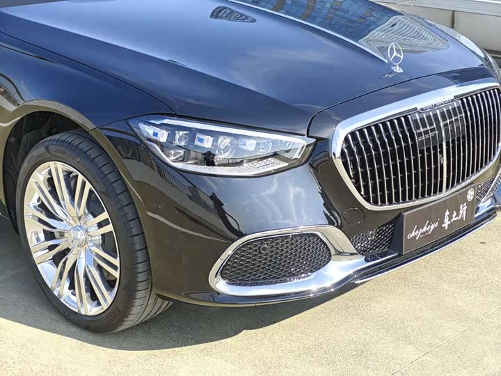 Фото 4 - Mercedes-Benz Maybach S-Class