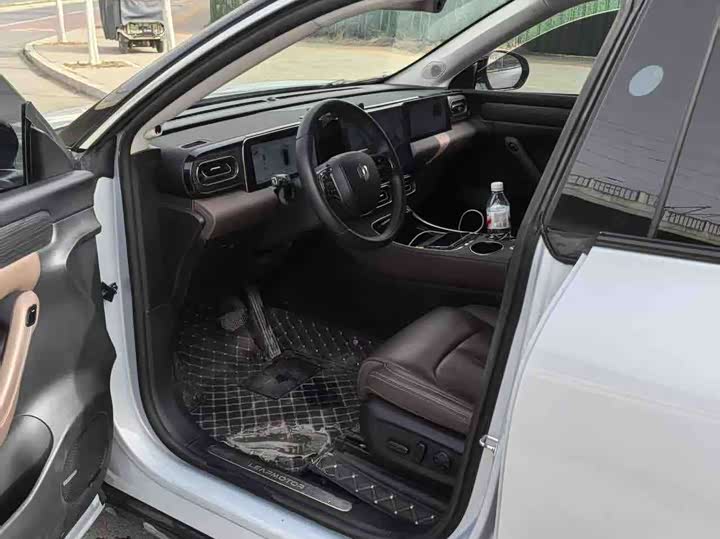 Фото 2 - Leapmotor C11