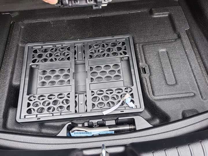 Фото 13 - Mercedes-Benz CLE-Class