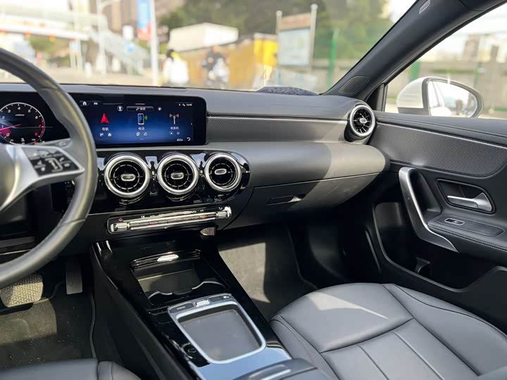 Photo 6 - Mercedes-Benz A-Class