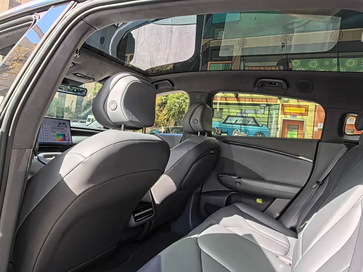 Фото 8 - XPeng G7