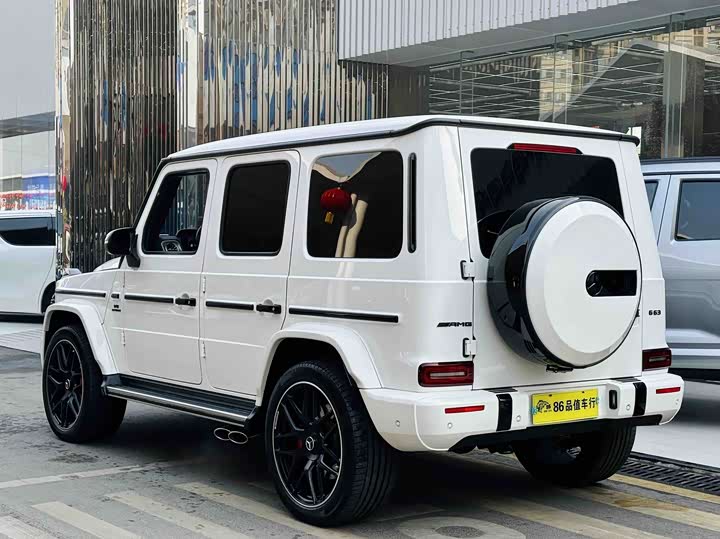 Zdjęcie 4 - Mercedes-Benz G-Class AMG