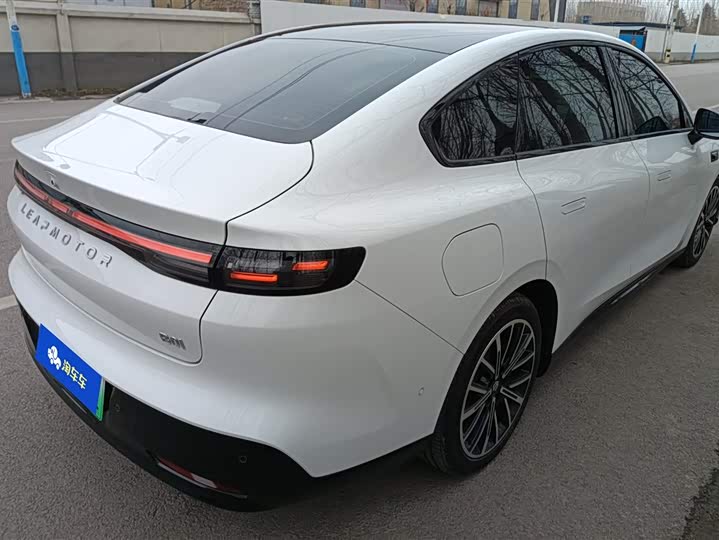 Фото 3 - Leapmotor B01