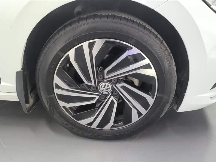 Фото 5 - Volkswagen Sagitar L