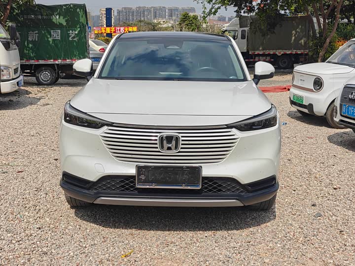 Фото 8 - Honda Vezel