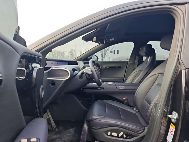 Фото 6 - Avatr 07