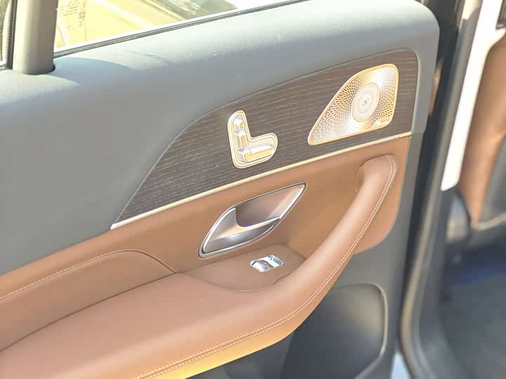 Фото 9 - Mercedes-Benz GLE-Class