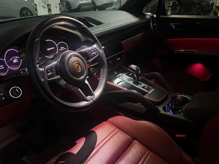 Фото 3 - Porsche Cayenne Hybrid