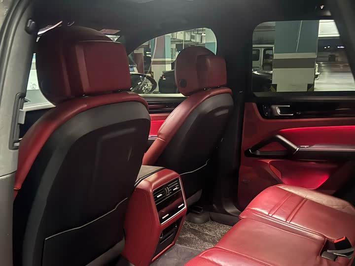 Фото 4 - Porsche Cayenne Hybrid