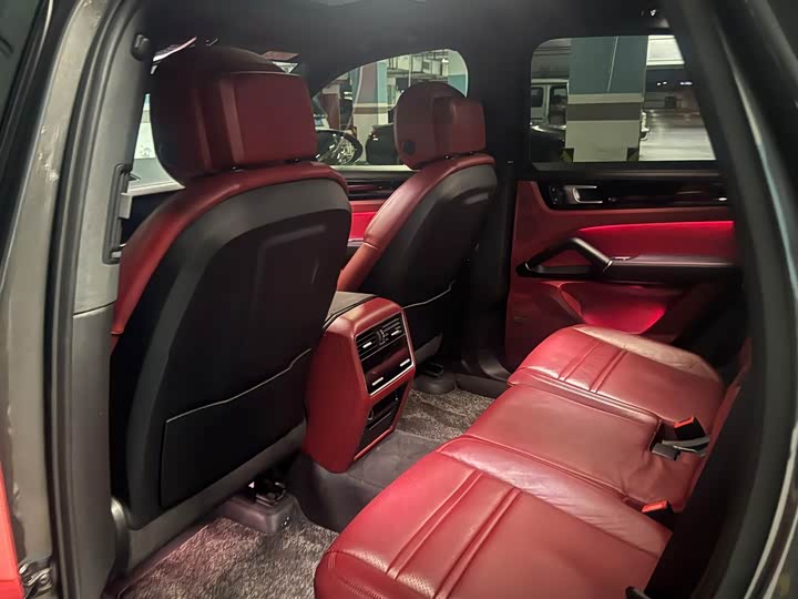 Фото 6 - Porsche Cayenne Hybrid