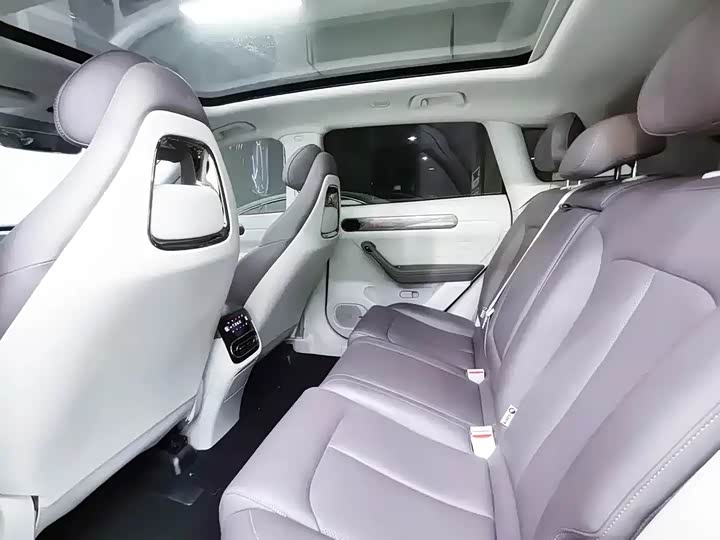 Фото 8 - Leapmotor C11