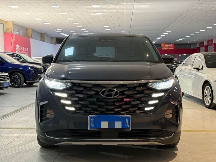 Фото 2 - Hyundai Custo