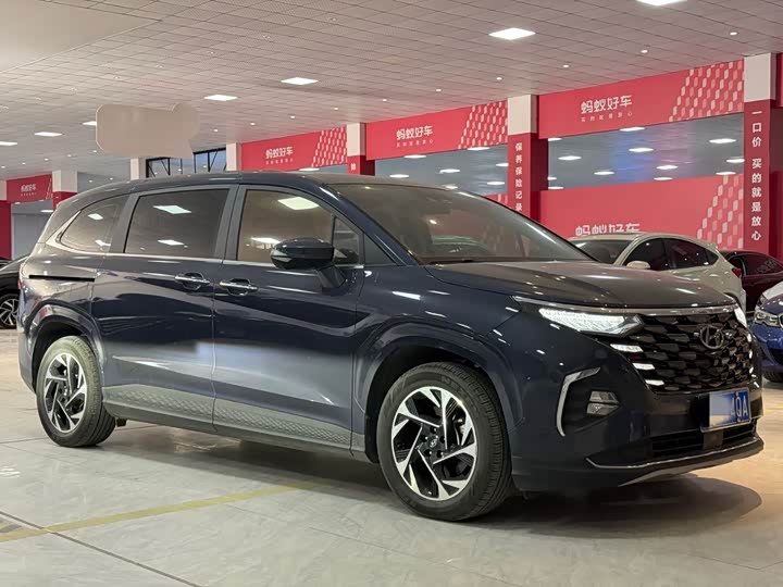 Фото 3 - Hyundai Custo