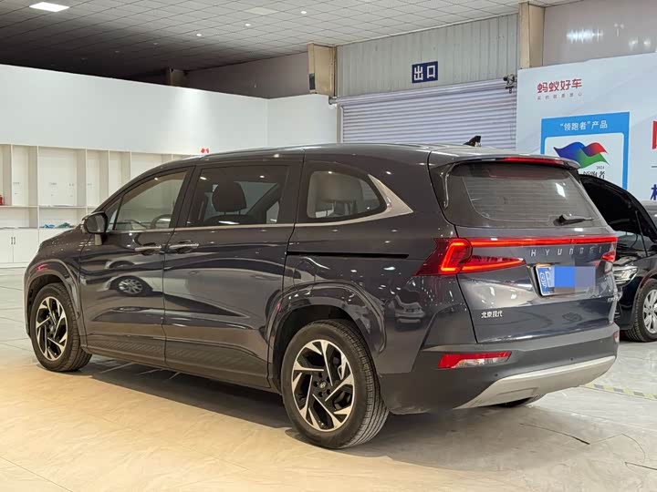 Фото 4 - Hyundai Custo