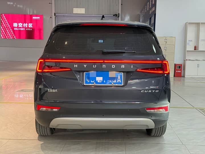 Фото 5 - Hyundai Custo