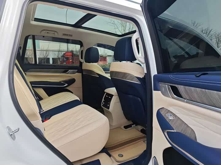 Фото 8 - Tank 500