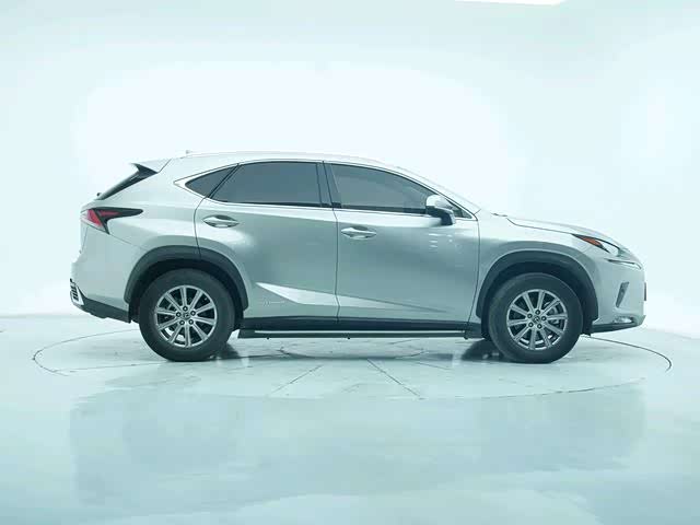 Фото 6 - Lexus NX