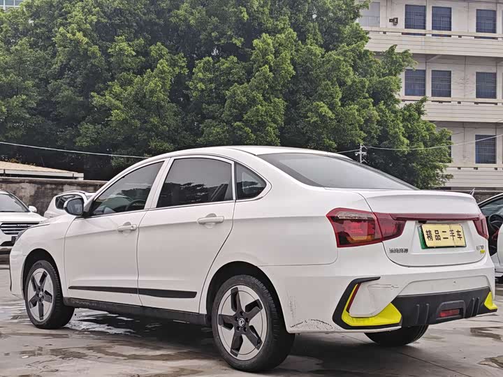 Фото 7 - Dongfeng Aeolus E70