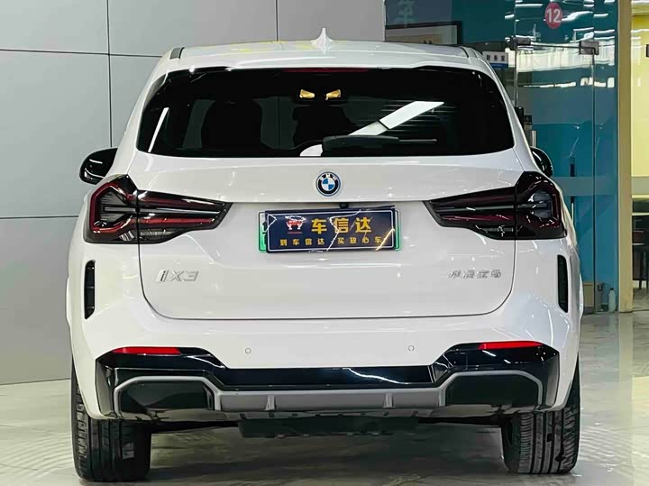 Фото 4 - BMW iX3