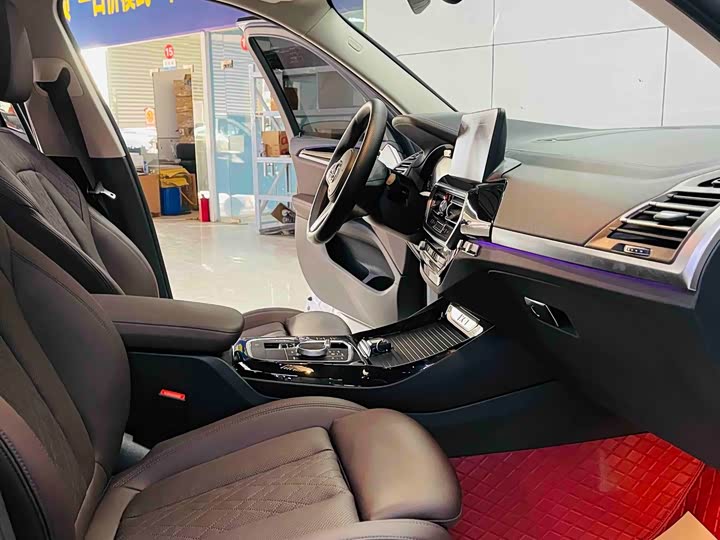 Фото 6 - BMW iX3