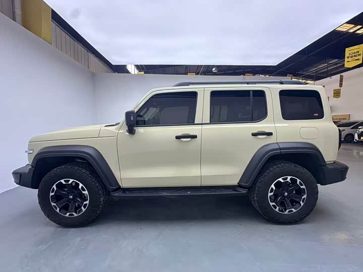 Photo 3 - Tank 300 Hybrid