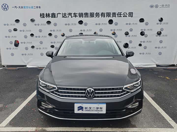 Фото 2 - Volkswagen Magotan