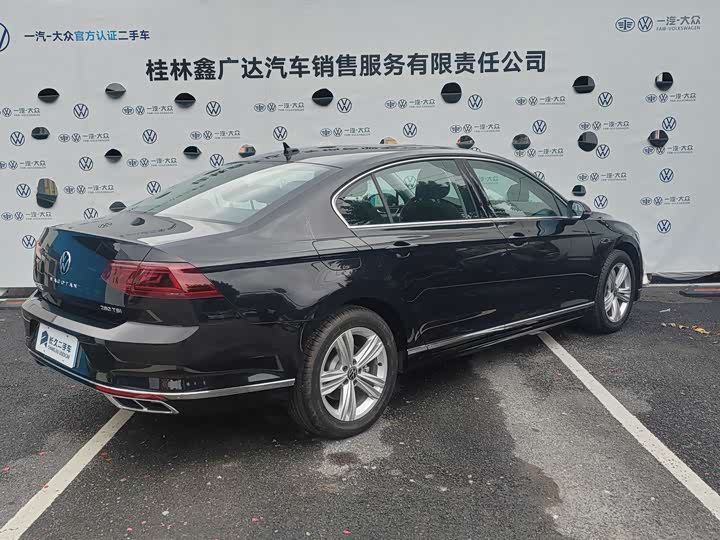 Фото 4 - Volkswagen Magotan