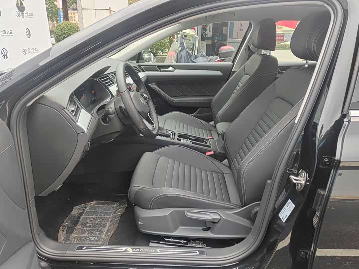 Фото 7 - Volkswagen Magotan