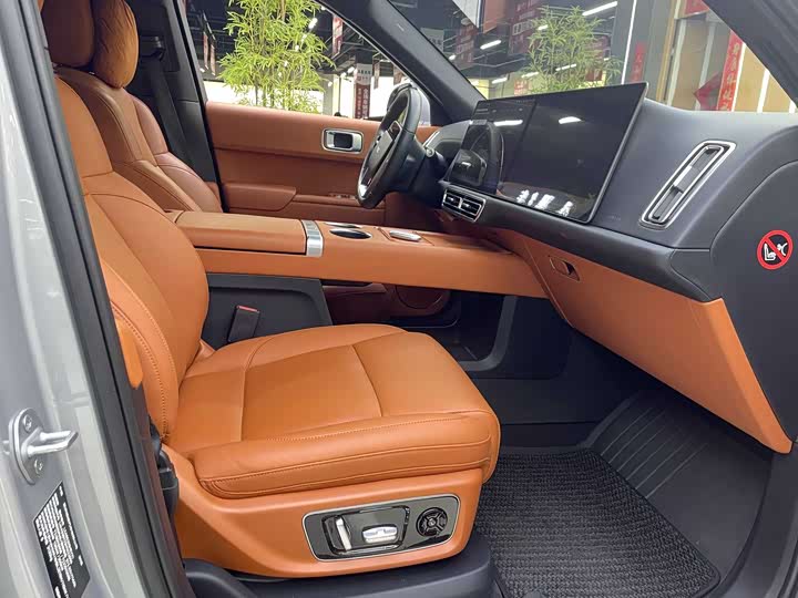 Фото 6 - LiXiang L9