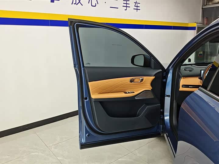 Фото 7 - Geely Galaxy Starship 7