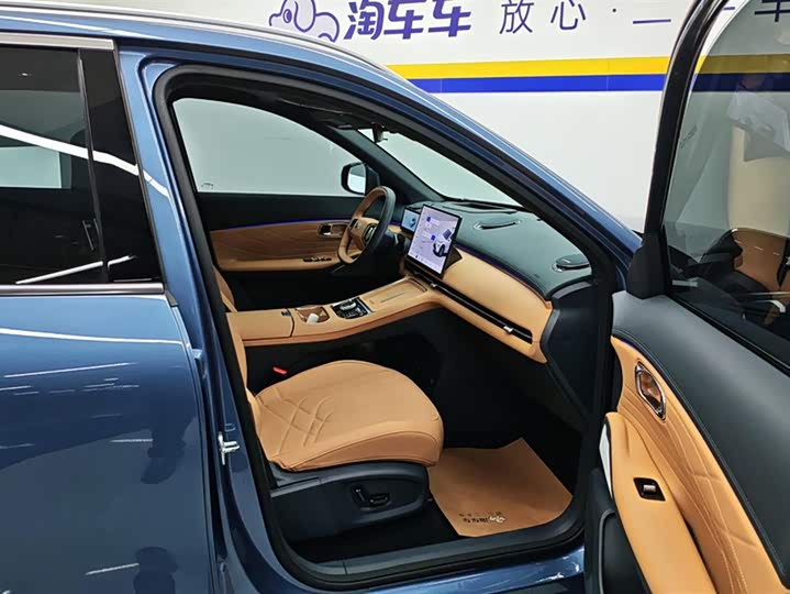 Фото 8 - Geely Galaxy Starship 7
