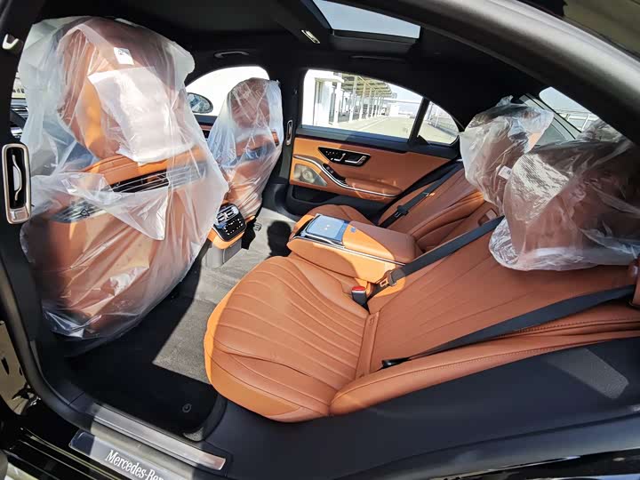 Фото 8 - Mercedes-Benz S-Class