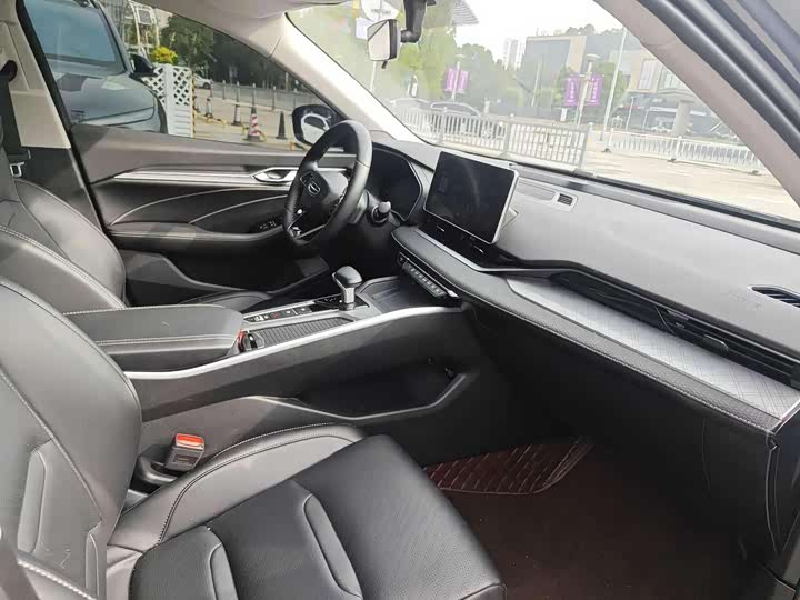 Фото 8 - Geely Preface