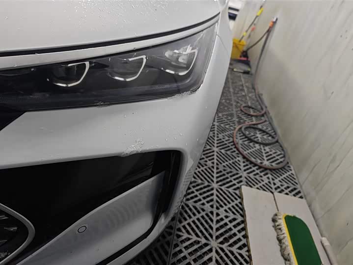 Фото 5 - BYD Tang Hybrid/EV