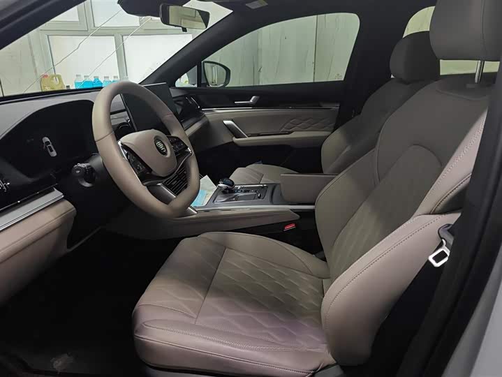 Фото 9 - BYD Tang Hybrid/EV