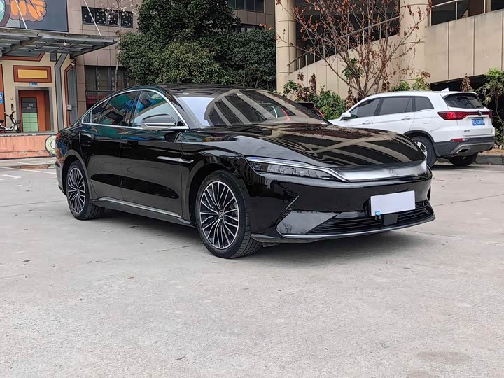 Фото 3 - BYD Han